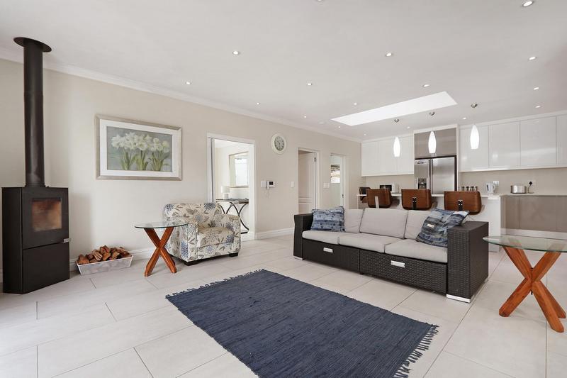 5 Bedroom Property for Sale in Steenberg Estate Western Cape